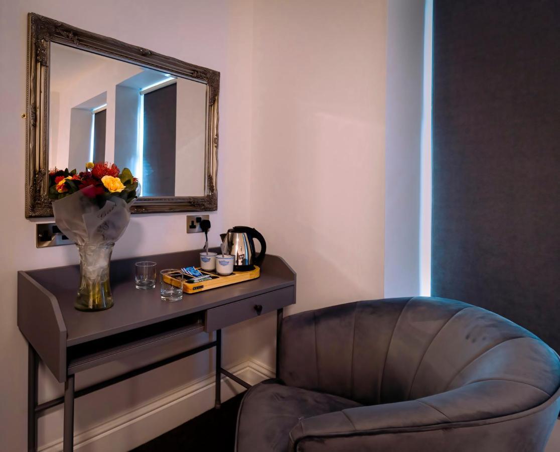 The Friendship Hotel Stocksbridge  Экстерьер фото