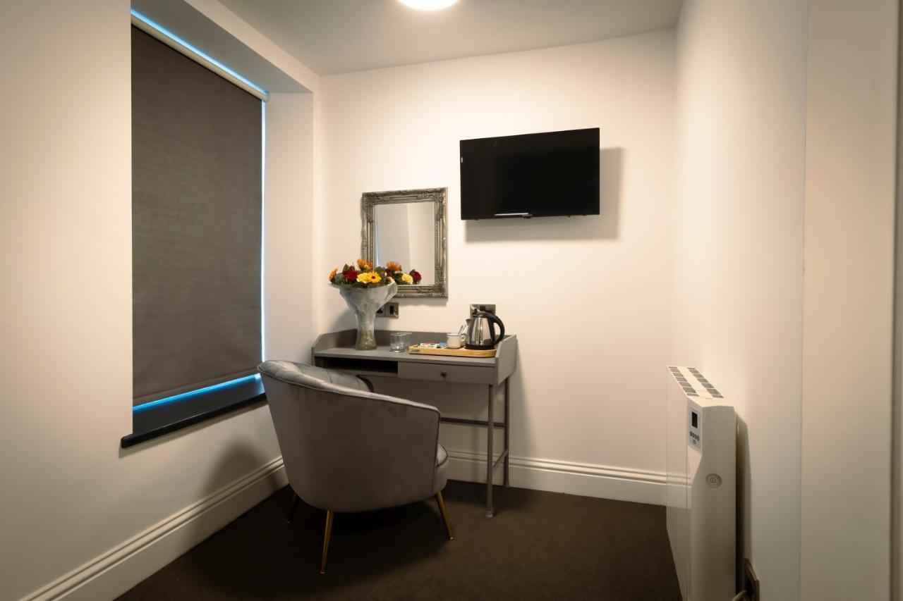 The Friendship Hotel Stocksbridge  Экстерьер фото